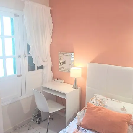 Bright & Spacious With Aircon Puerto del Carmen (Lanzarote)