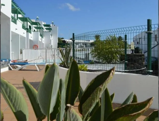 Bright & Spacious With Aircon Daire Puerto del Carmen (Lanzarote)
