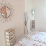 公寓 Bright & Spacious With Aircon