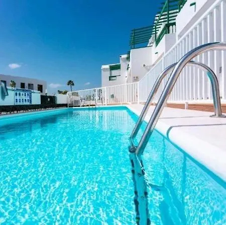 Daire Bright & Spacious With Aircon Puerto del Carmen (Lanzarote)